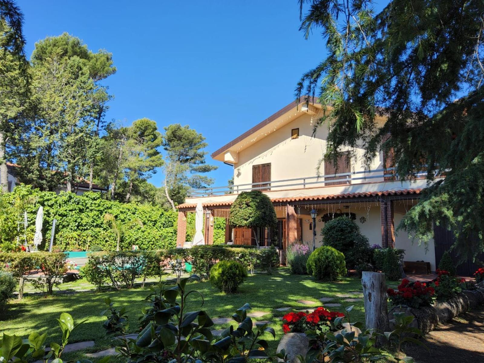 Villa Con Piscina Villa Scott Del Bernese Nicolosi Exterior photo